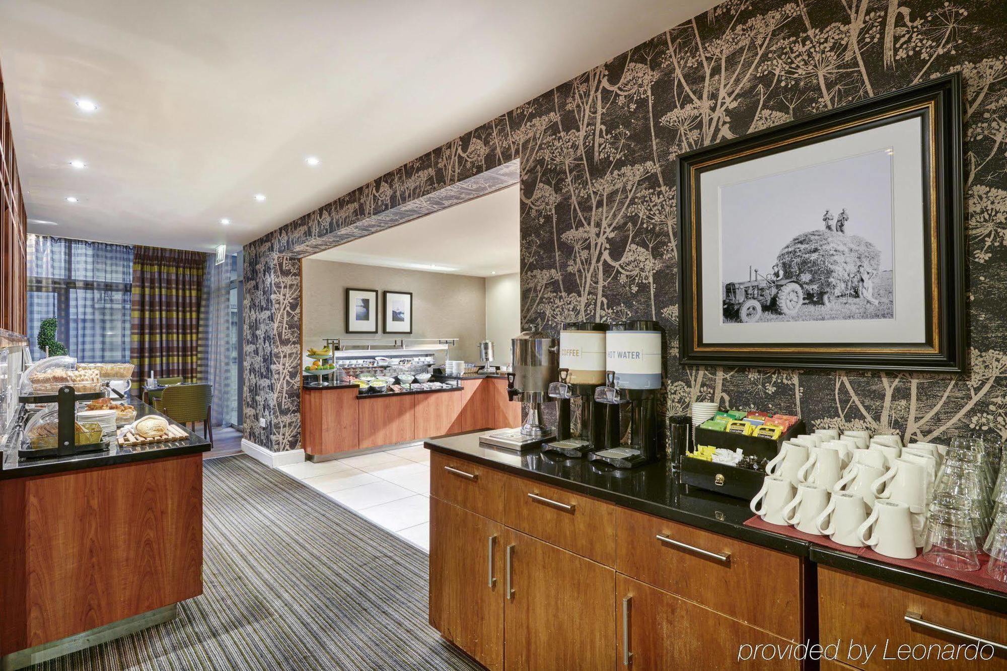 Hilton Garden Inn Aberdeen City Centre Buitenkant foto