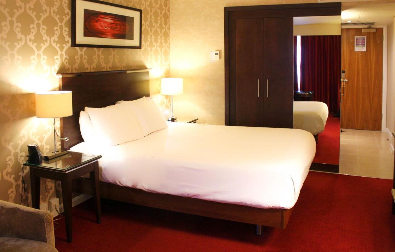 Hilton Garden Inn Aberdeen City Centre Buitenkant foto